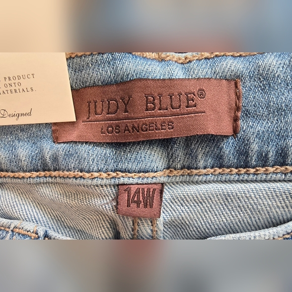 Judy Blue Straightleg Jeans - Picture 7 of 9